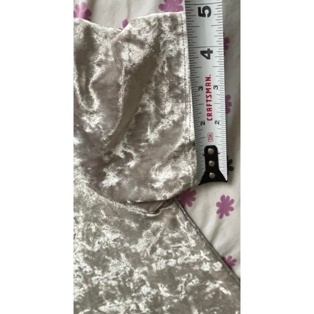FULL TILT DRESS SIZE MEDIUM CRUSHED VELVET SKATER DRESS WHITE SILVER - Picture 5 of 7